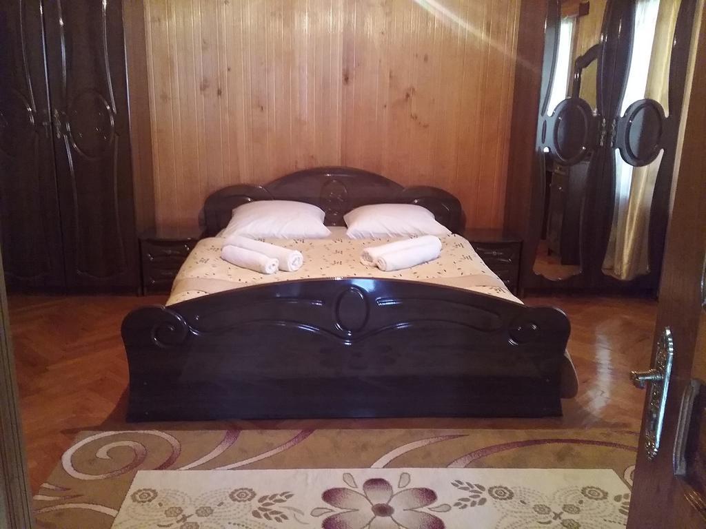 Guest House Anisa Birkiani Εξωτερικό φωτογραφία