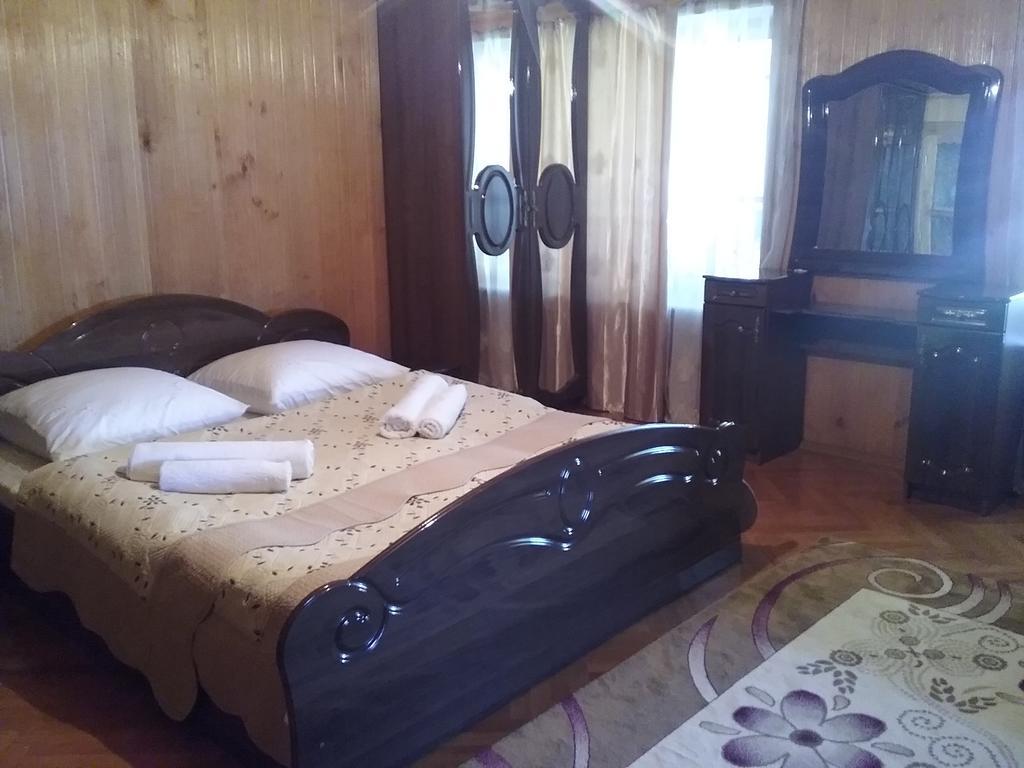 Guest House Anisa Birkiani Εξωτερικό φωτογραφία