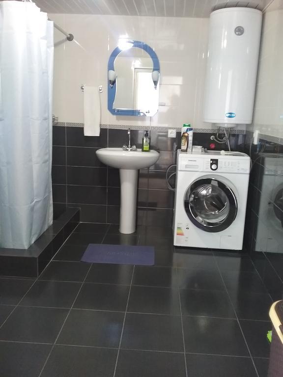 Guest House Anisa Birkiani Εξωτερικό φωτογραφία